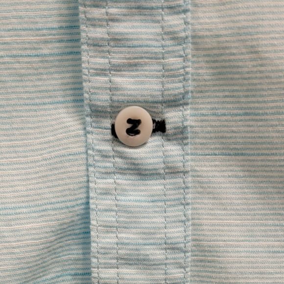 IZOD Saltwater Casual Button Down Shirt Light Blue - Picture 6 of 7